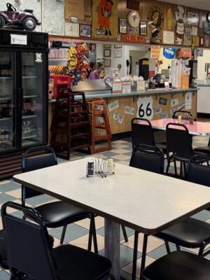 8 Family-Friendly Illinois Restaurants That Make Dining Out Worth the Trip