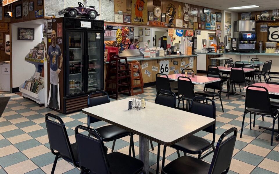 8 Family-Friendly Illinois Restaurants That Make Dining Out Worth the Trip