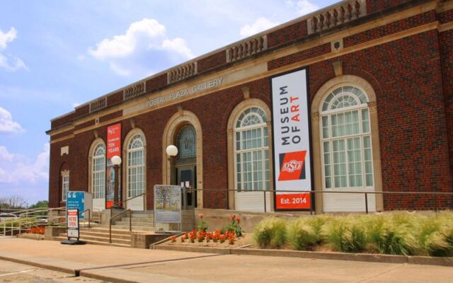Most Oklahomans Drive Right Past These 5 College Museums With Real Mummies And A Meteorite You Get To Hold