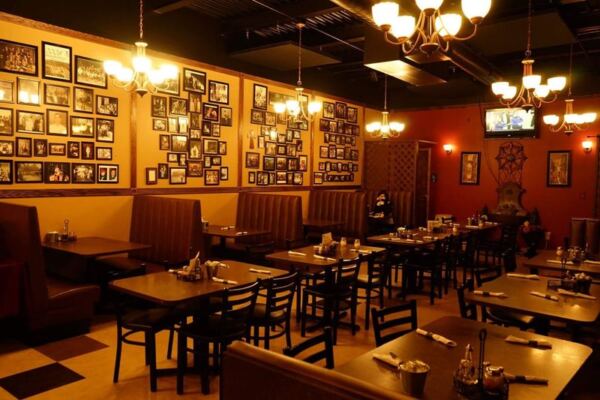The Spaghetti At This Cozy Minnesota Restaurant Stays On Your Mind For Days