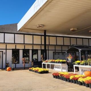 This Ozark Country Market Looks Small From The Road But Is Packed With Amish-Style Homemade Food