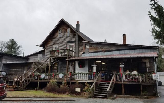 This Tiny North Carolina Mountain Village Still Pours 5-Cent Coffee Beside An 1883 Store
