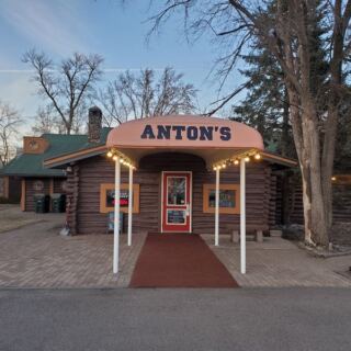 The Fluffiest Popovers In Minnesota Come From This Unassuming Supper Club