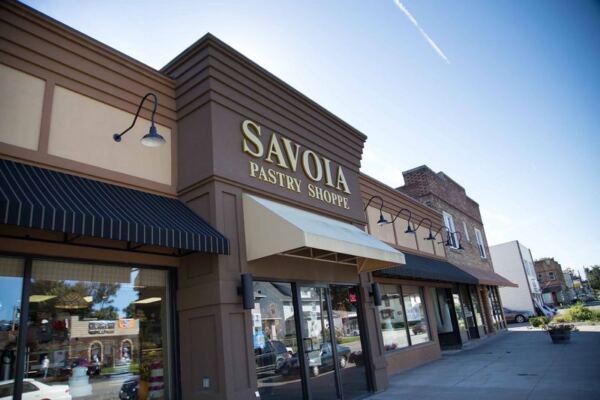 This Rochester, New York Italian Bakery Has Been Making Cannoli Worthy Of Rome Since 1929
