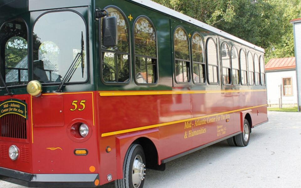 This New Jersey Trolley Ride Shows You The Spooky Side Of A Storybook Shore Town