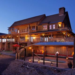 12 Oregon Spa Resorts Perfect for a Kid-Free Escape or a Getaway With Your Dog