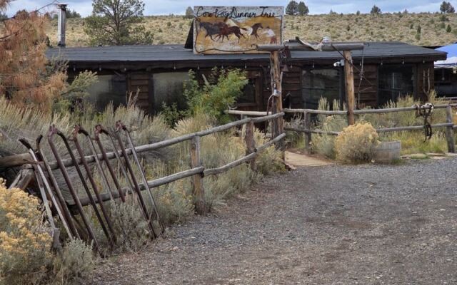 This Middle-of-Nowhere Oregon Steakhouse Has No Cell Service and Steaks Worth the Long Drive