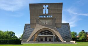 The Stunning Minnesota Monastery Most Locals Drive Past Without Even Knowing It’s There