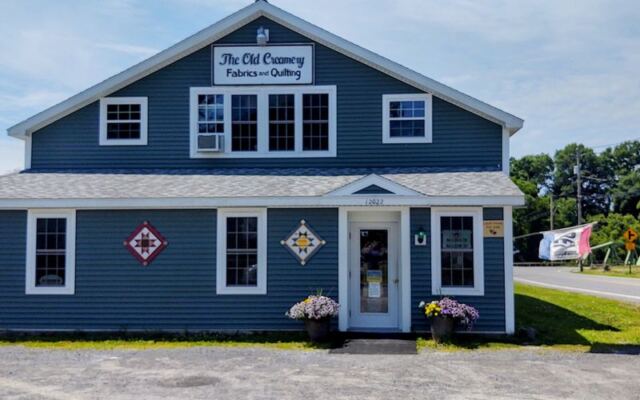 10 Upstate New York Fabric Shops Where The Bolts And Trims Never Made It Online