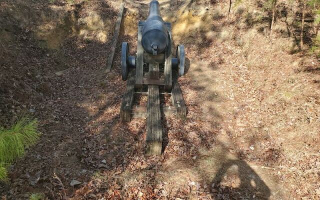 These North Carolina Bluffs Still Hide Trenches Civil War Soldiers Dug Over 160 Years Ago