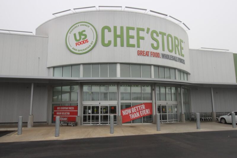 No Membership Needed At This Oklahoma Grocery Warehouse Where Anyone Buys Restaurant-Sized Food