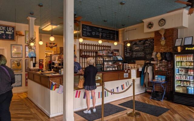 This Buffalo, New York Bakery Has Locals Lined Up Before 8 AM For A $12 Breakfast