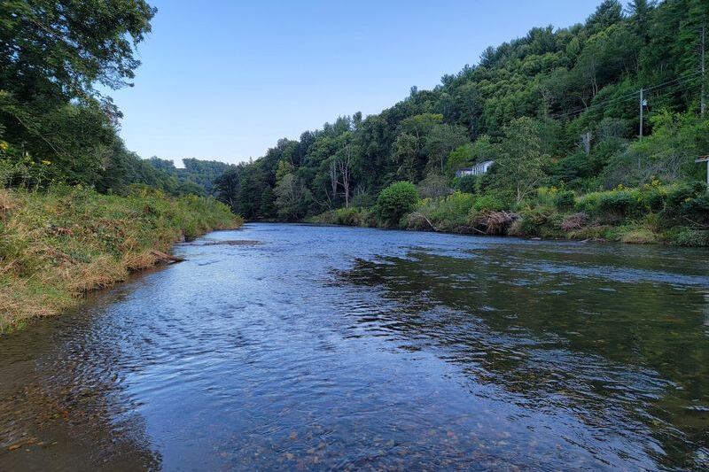Skip The Boone Crowds Because This Nearby North Carolina Town Has All The Mountain Charm
