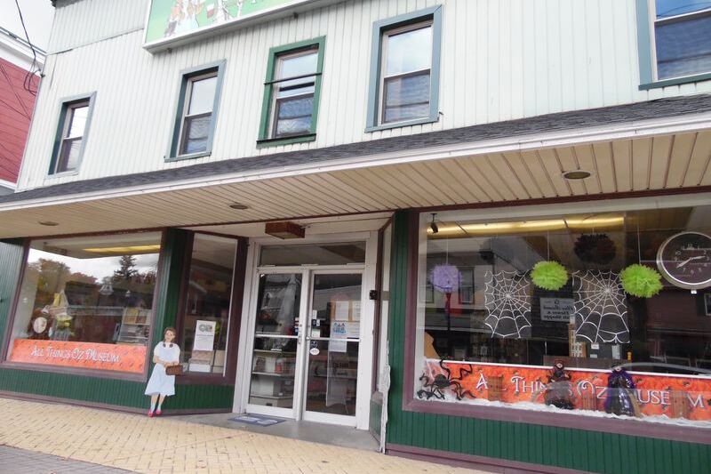 This Wizard Of Oz Museum In New York Puts You On The Yellow Brick Road Of Your Childhood