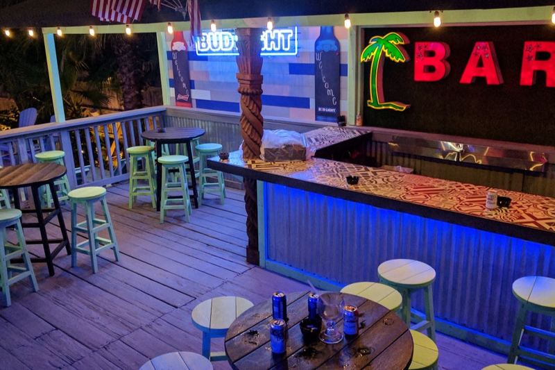 Forget The Family Resorts, This Texas Beach Hotel Is All About Adults-Only Relaxation
