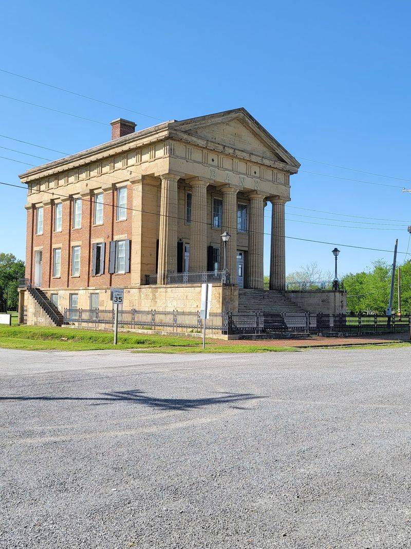 Old Shawneetown Old Shawneetown