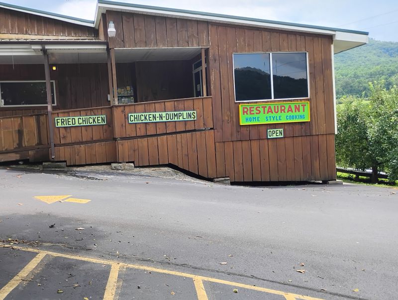 Smoky Mountain Views Make The Orchard Even Sweeter