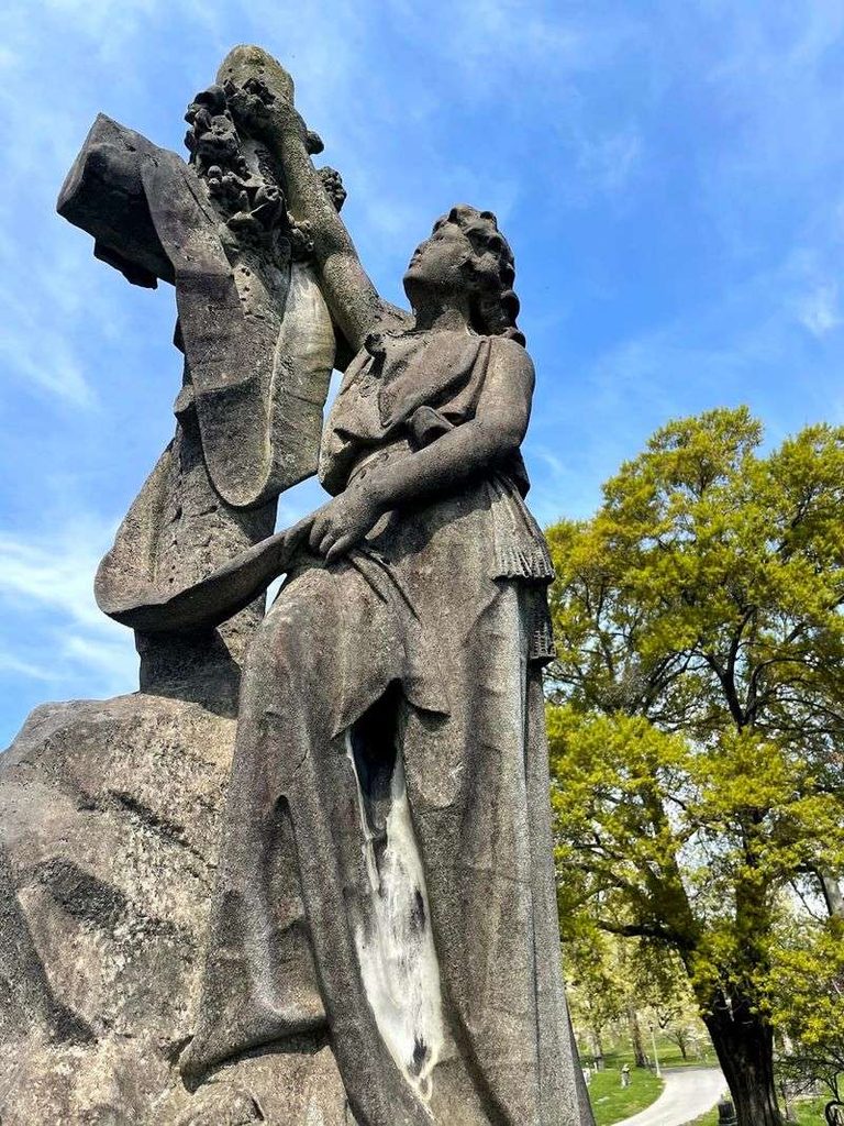 Tennessee’s Most Beautiful Cemetery Might Also Be Its Most Haunted
