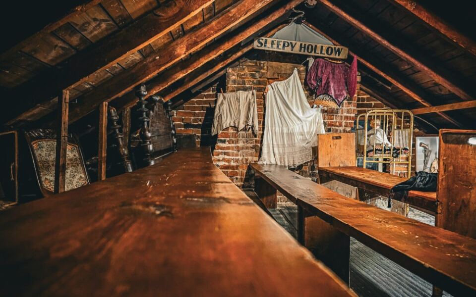 Spend Halloween At This Historic Pennsylvania Hotel With A History That Still Gives Guests Chills