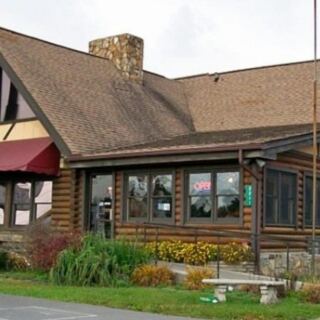 Step Inside This Cozy Tennessee Log Cabin for Country Fried Steak and Grandma-Style Chicken and Dumplings