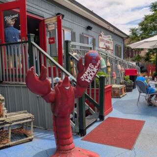 The Lobster Rolls At This Massachusetts Harbor Shack Deserve A Place Among New England Favorites