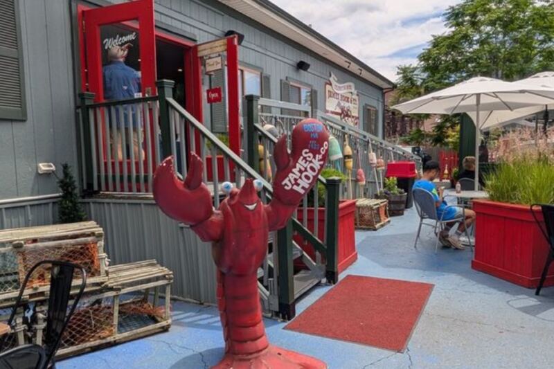 The Lobster Rolls At This Massachusetts Harbor Shack Deserve A Place Among New England Favorites