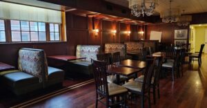 These 10 Old-School Massachusetts Restaurants Will Take You Straight Back To Childhood