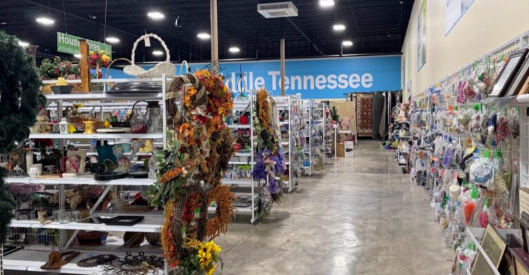 These 8 Huge Murfreesboro, Tennessee Thrift Stores Are Packed With Unexpected Finds