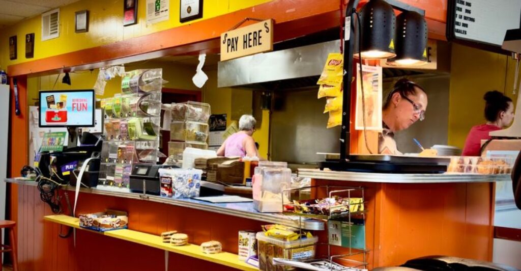 These Tennessee Restaurants Have Been Around for 70+ Years – And They’re Still Going Strong