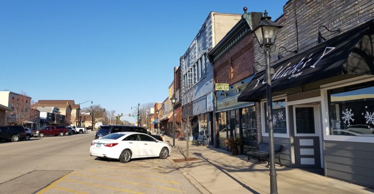 This Beautifully Preserved Small Town in Illinois Feels Like a Step Back in Time