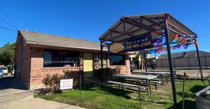 This Dallas Restaurant Turned Chile Con Queso Into A Family Legacy