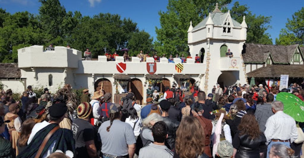 This Magical Texas Village Turns Into A Medieval Fairytale After Dark