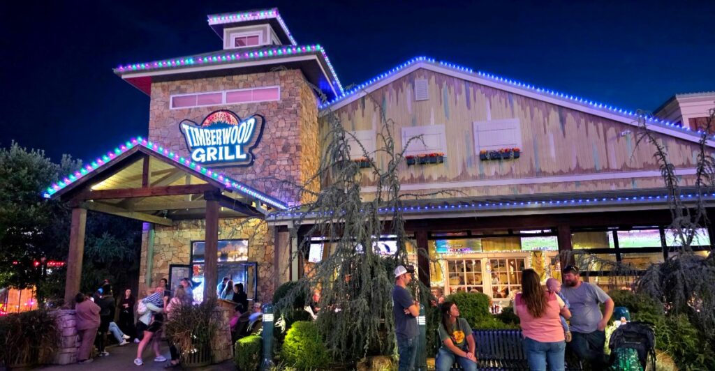 This Rustic Tennessee Bar And Grill Serves Smoky Mountain Comfort By The Plateful
