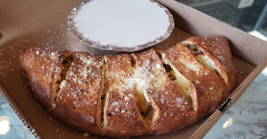 This Tennessee Pizza Shop Makes Overstuffed Calzones That Are Almost Too Big to Finish