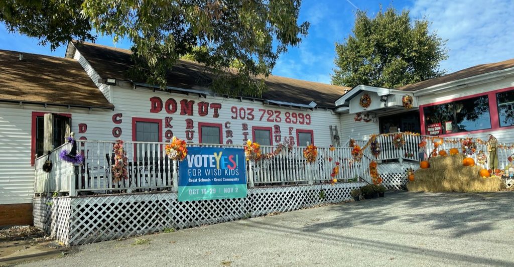 This Tiny Texas Bakery Makes Handmade Donuts So Good People Can’t Stop Talking About Them