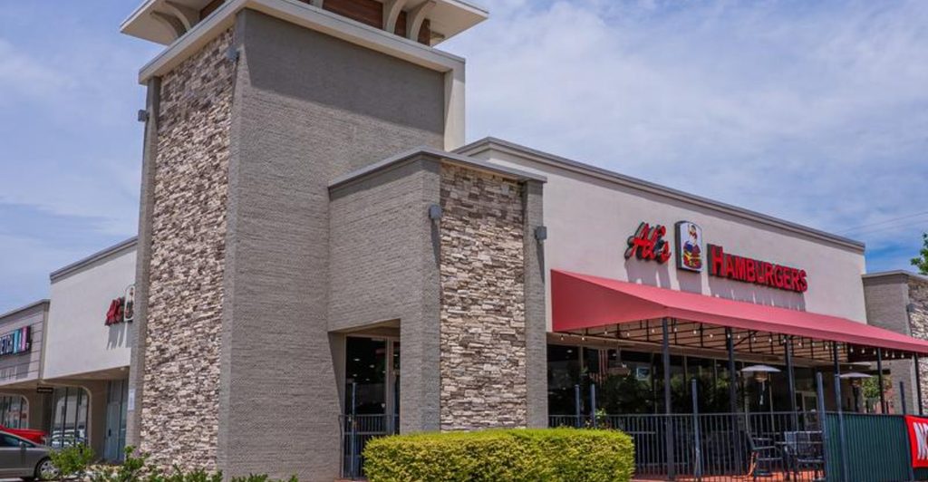 This Tiny Texas Cafe Serves Burgers So Big You’ll Need Both Hands To Handle Them