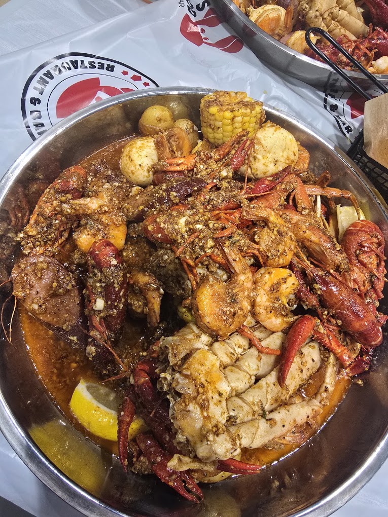This Tennessee Seafood Joint Piles Crab Legs, Shrimp, Corn, and Potatoes Into Massive Boils