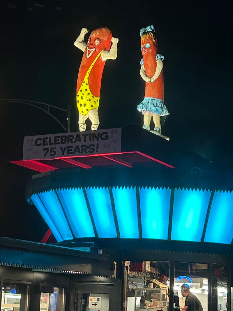 A Rooftop Couple Steals the Show A Rooftop Couple Steals the Show