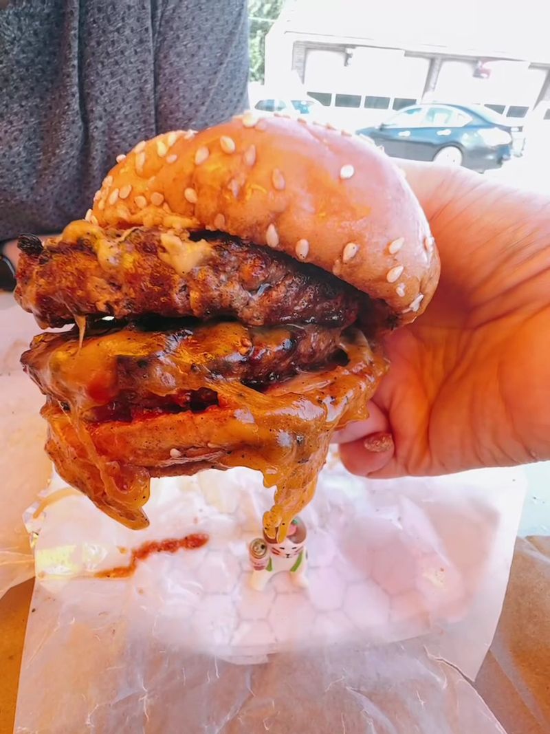 The Bacon Merkts Cheddar Burger Is the Main Event The Bacon Merkts Cheddar Burger Is the Main Event