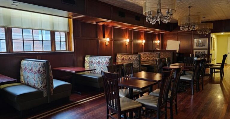 Your Massachusetts Guidebook May Be Missing These 13 Historic Places To Dine
