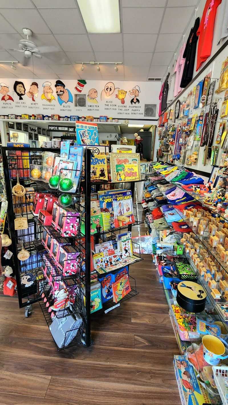 Small Treasures at Spinach Can Collectibles
